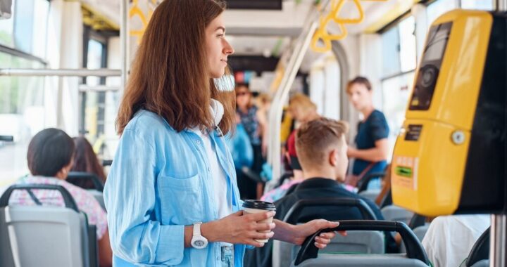 zmiany-w-kursowaniu-autobus--w-w-micha--kowicach--auto-2025